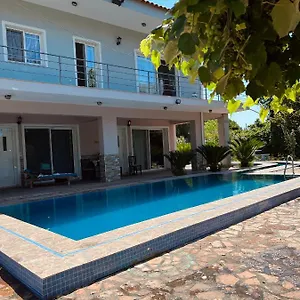 Vieri Apartment