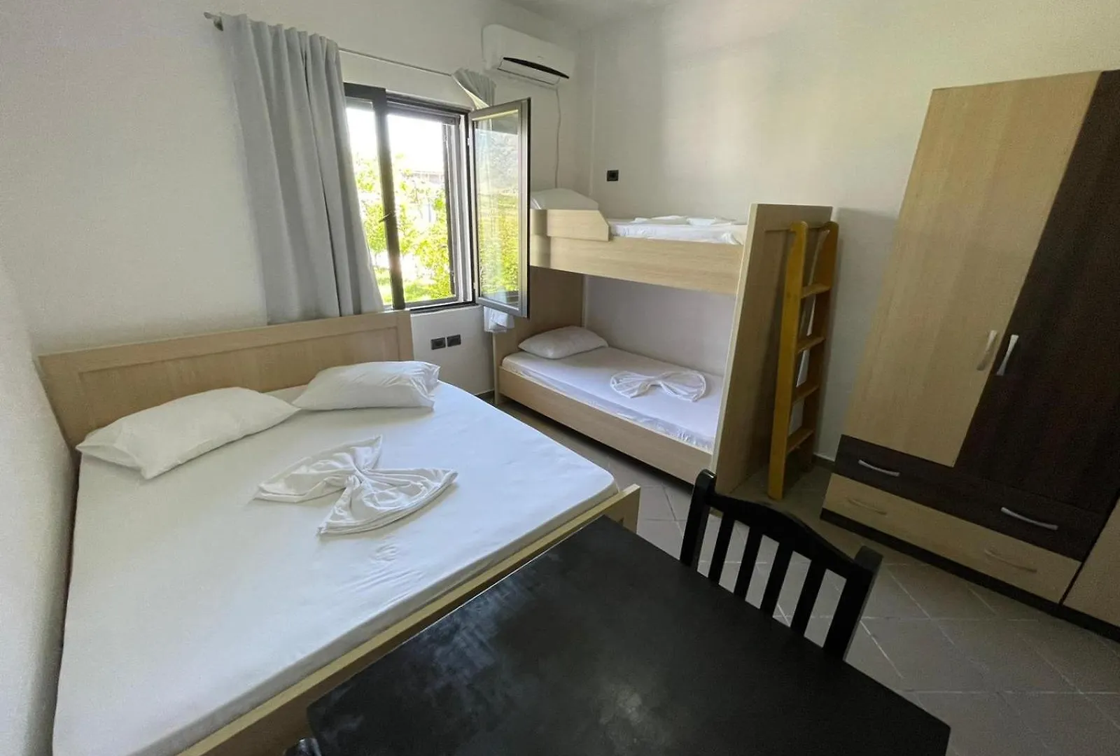 Karaburun Sunset Beach Orikum Apartman